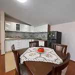 Villa Penthouse & Apartament